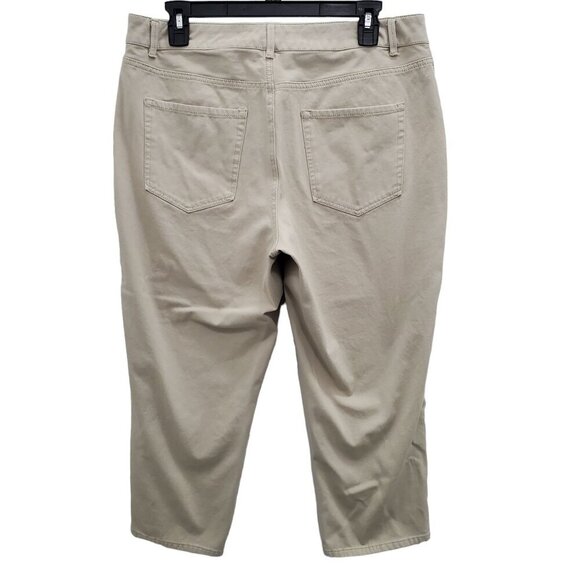 Coldwater Creek Women's Tan Natural Fit Stretch Khaki Capri Pants Size 12 - Picture 5 of 5
